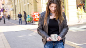 Helping Your Teen Learn How to Manage Money